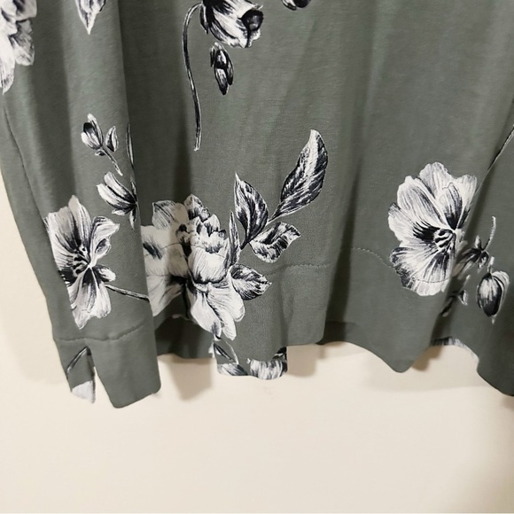J Jill Wearever Collection Womens Green Floral Half Sleeve Shirt Size Large PET - Picture 6 of 9